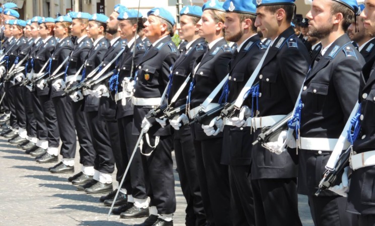 CONCORSO ALLIEVI AGENTI POLIZIA PENITENZIARIA 2020: BANDO PER 1300 DIPLOMATI